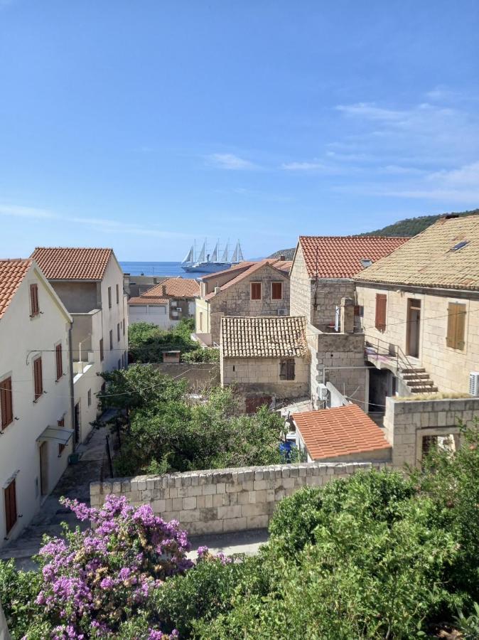 Apartments Nona Draga Komiza Bagian luar foto